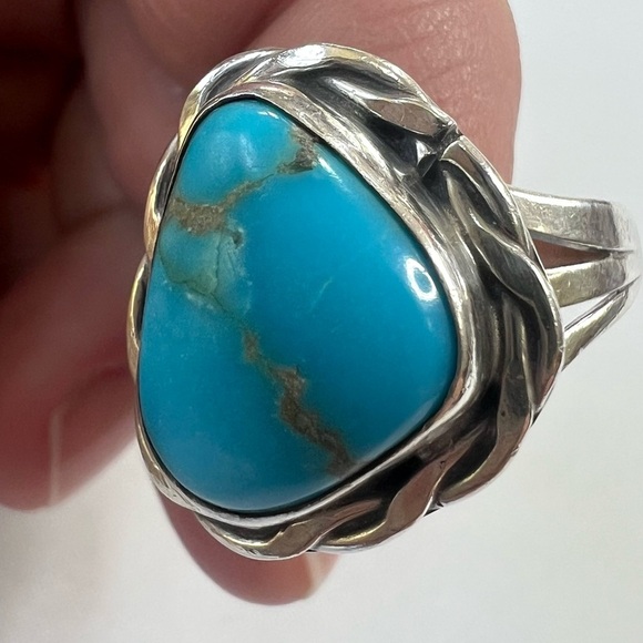 Native American Vintage Sterling Silver Turquoise Ring - Picture 13 of 16